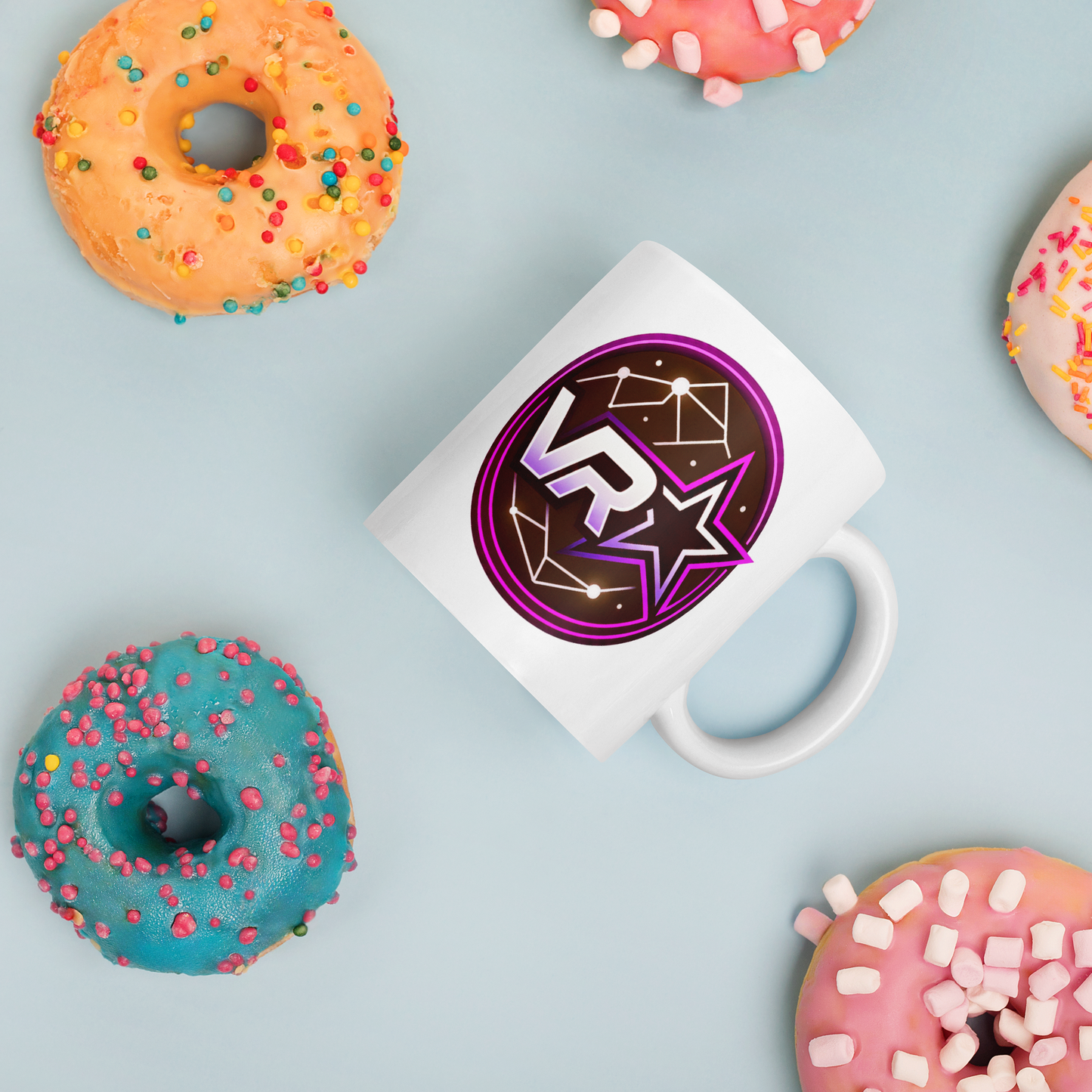 White glossy VR STARZ RED mug